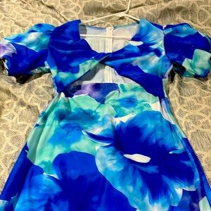 Size medium cut out maxi dress NWOTs vibrant blue color
